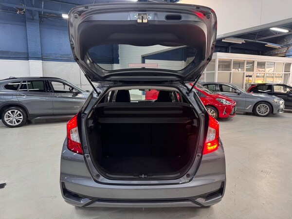 Used Honda Jazz 2018 for sale - 76305514: Photo 11