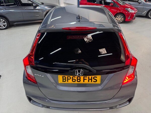 Used Honda Jazz 2018 for sale - 76305514: Photo 13