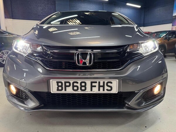 Used Honda Jazz 2018 for sale - 76305514: Photo 5