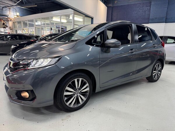 Used Honda Jazz 2018 for sale - 76305514: Photo 6