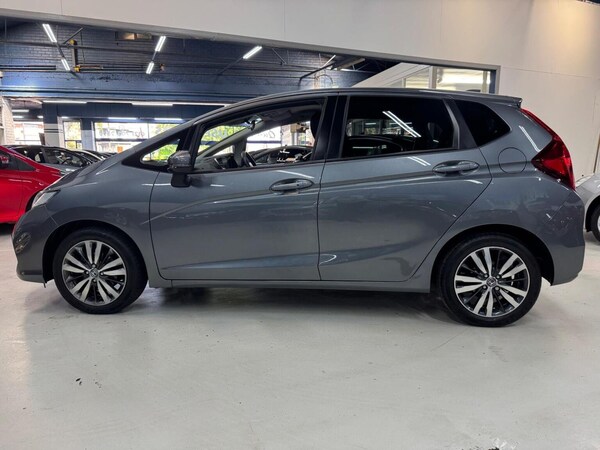 Used Honda Jazz 2018 for sale - 76305514: Photo 9