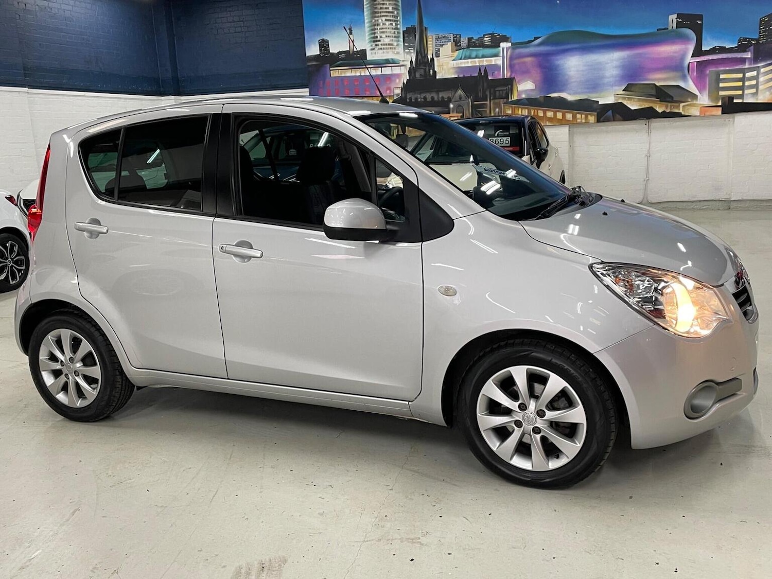 Used Vauxhall Agila 2013 for sale - 77742908: Photo 2