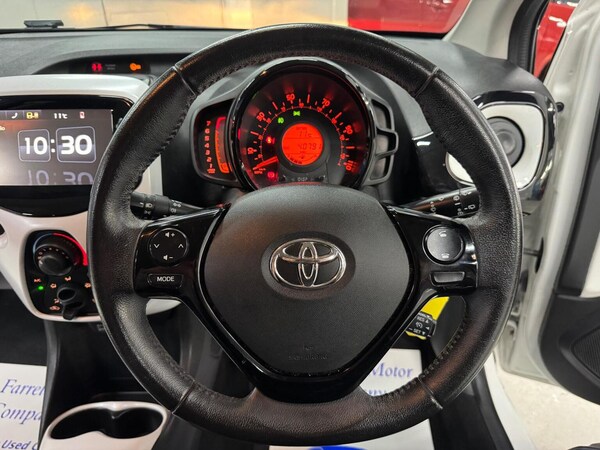 Used Toyota AYGO 2016 for sale - 76305522: Photo 24
