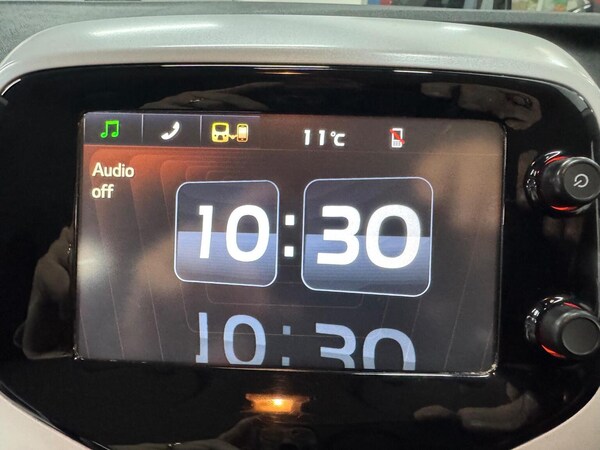 Used Toyota AYGO 2016 for sale - 76305522: Photo 27