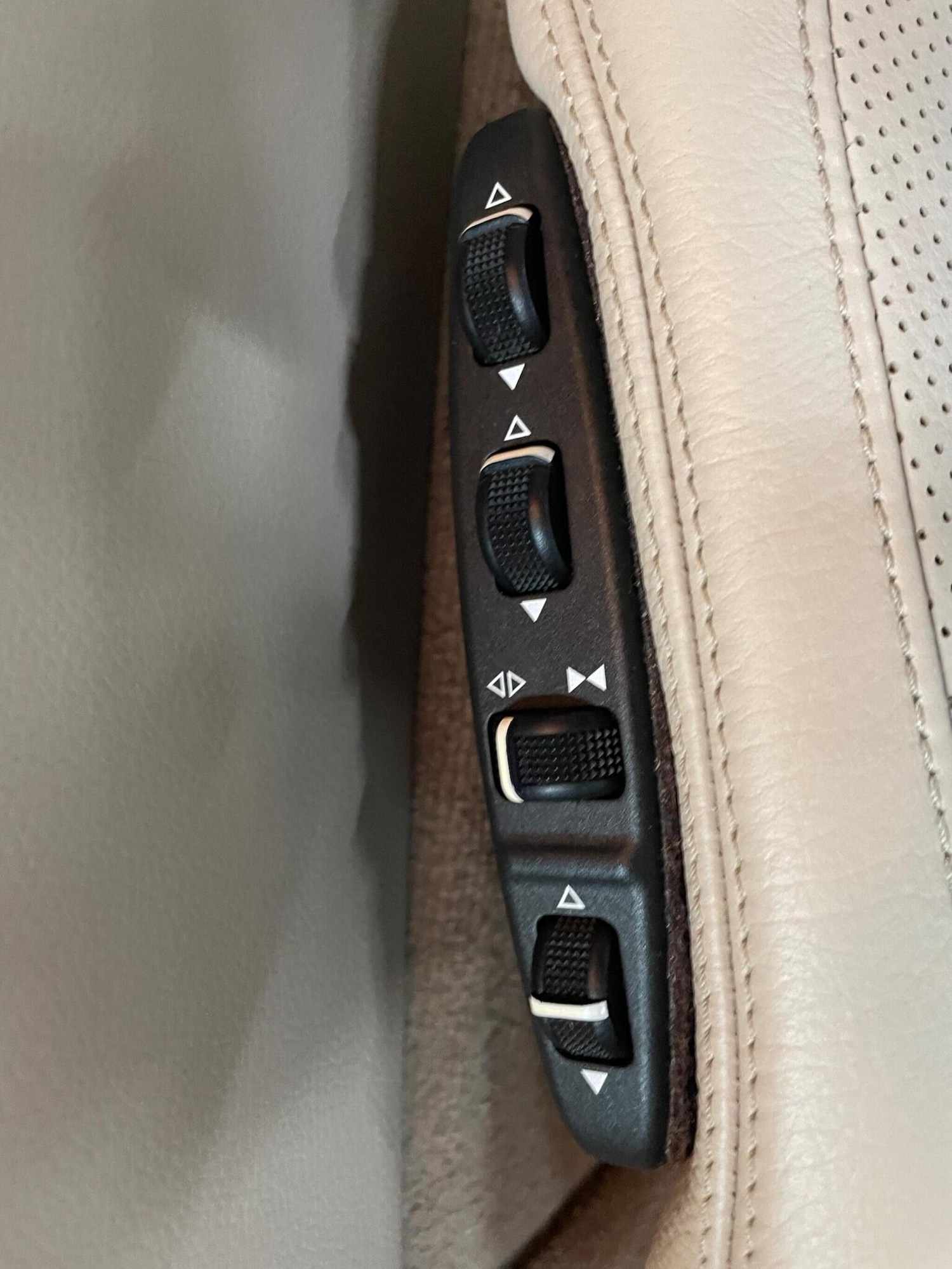 Used Mercedes-Benz E Class 2014 for sale - 77807151: Photo 28