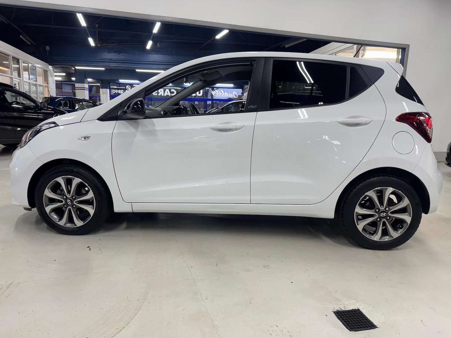 Used Hyundai i10 2019 for sale - 76963283: Photo 9