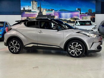 Used Toyota C-HR 2017 for sale - 78964902: Photo