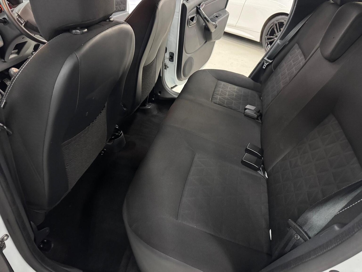 Used Dacia Duster 2015 for sale - 77173168: Photo 14