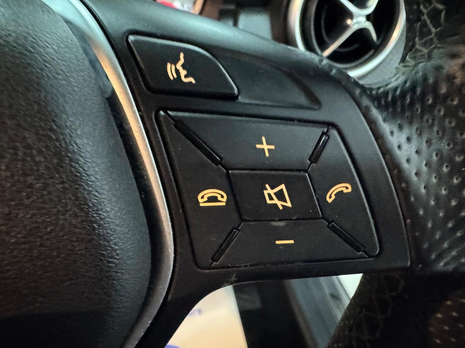 Used Mercedes-Benz A-Class 2014 for sale - 77897772: Photo 31