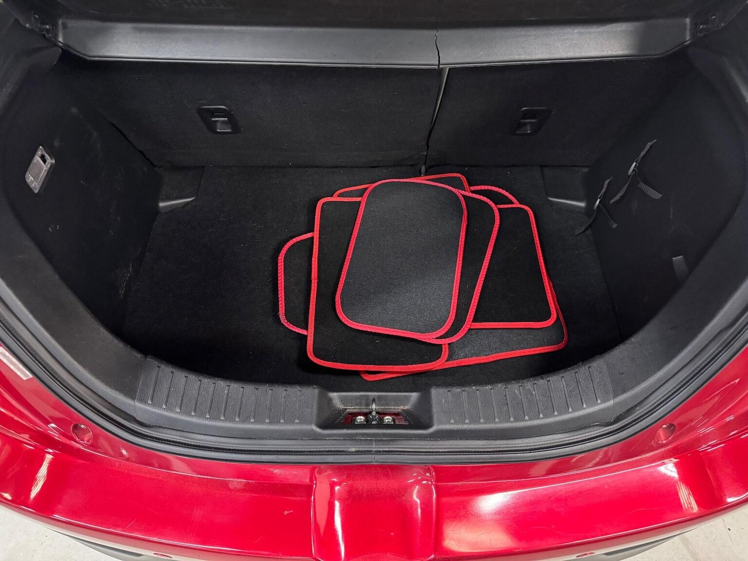 Used Mazda Mazda2 2015 for sale - 76369311: Photo 14