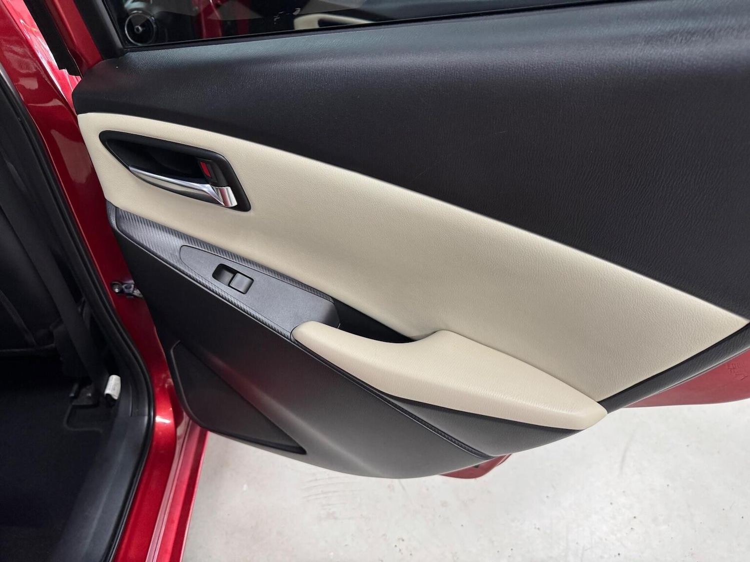 Used Mazda Mazda2 2015 for sale - 76369311: Photo 27