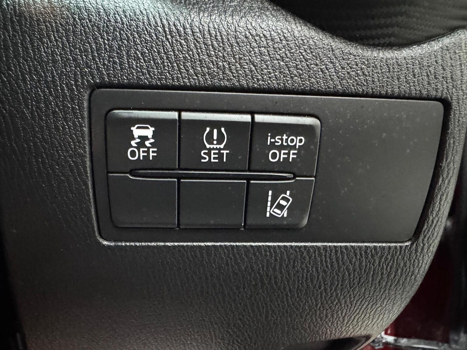 Used Mazda Mazda2 2015 for sale - 76369311: Photo 31