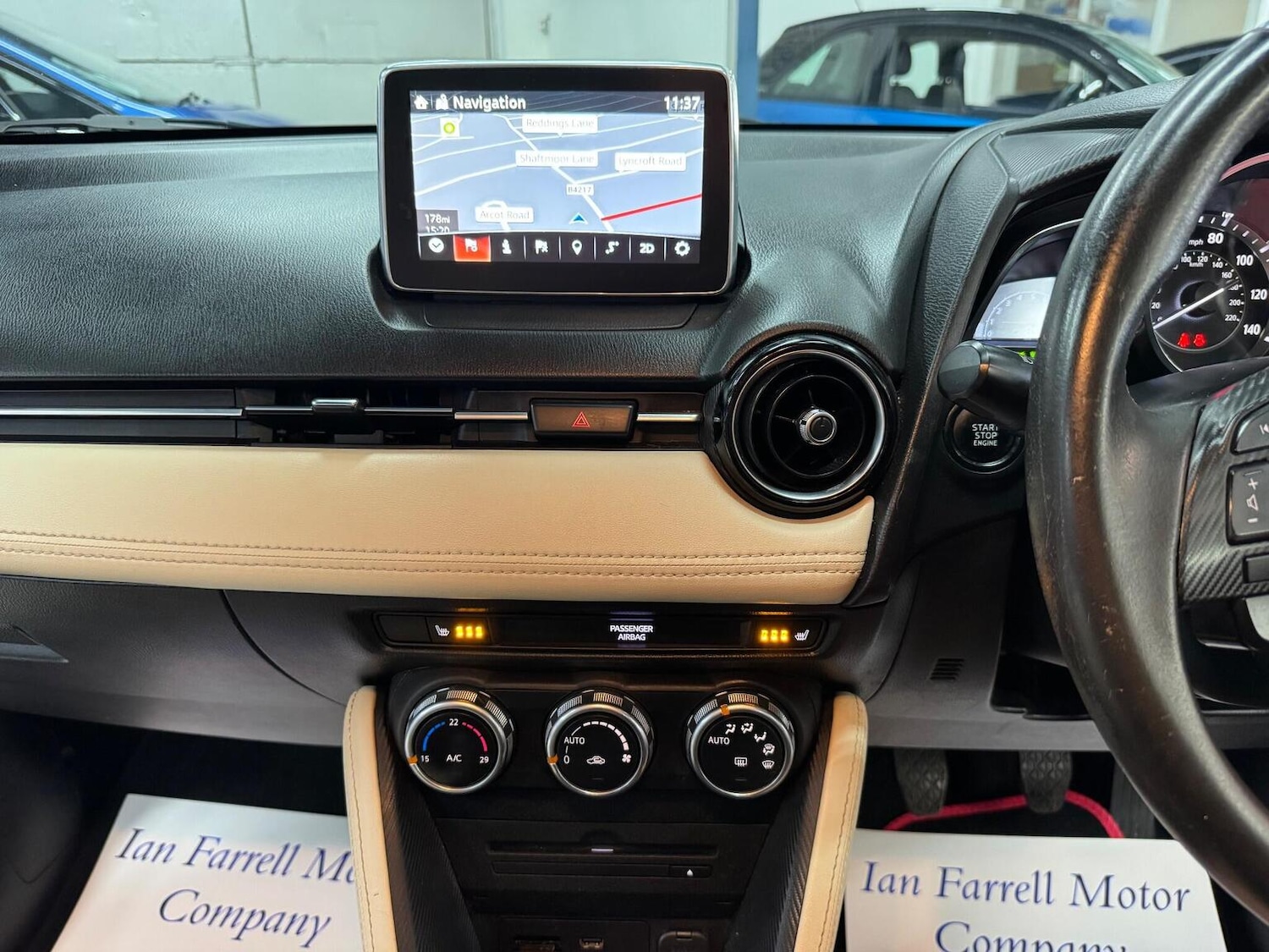 Used Mazda Mazda2 2015 for sale - 76369311: Photo 32