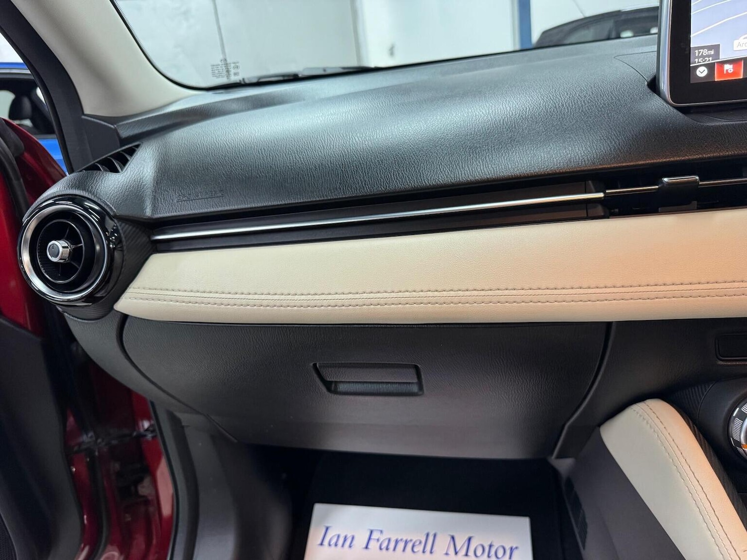 Used Mazda Mazda2 2015 for sale - 76369311: Photo 35