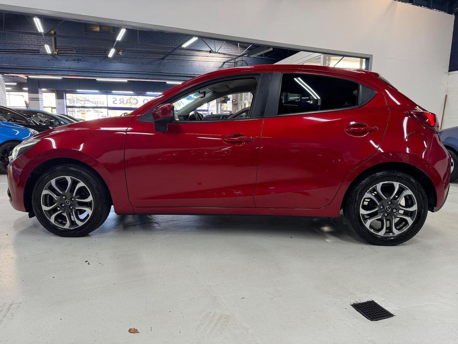 Used Mazda Mazda2 2015 for sale - 76369311: Photo 7