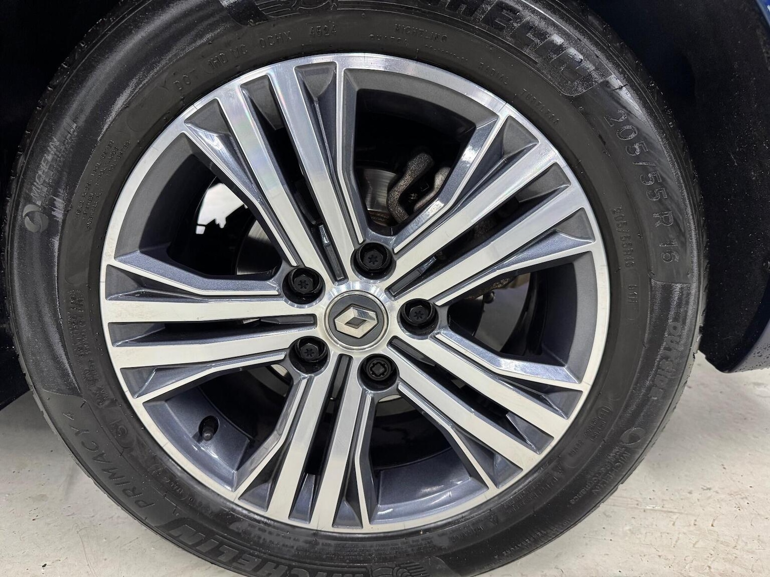 Used Renault Megane 2021 for sale - 76455522: Photo 12