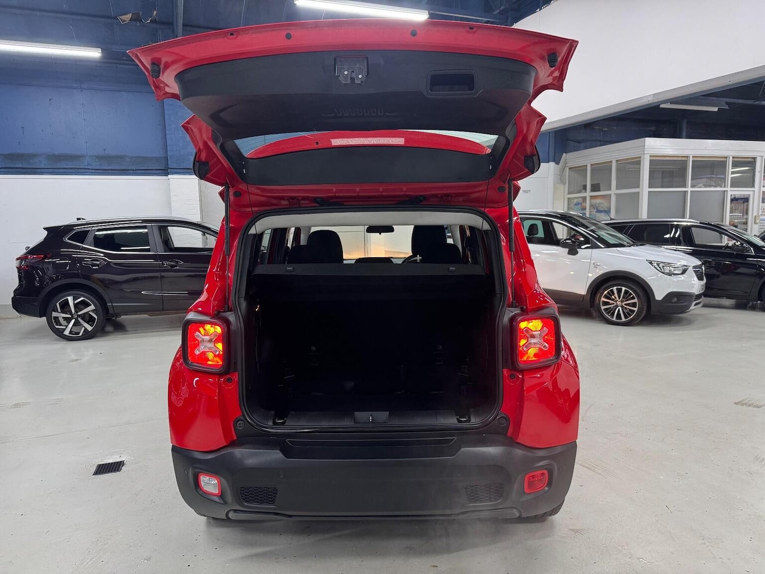 Used Jeep Renegade 2018 for sale - 76794394: Photo 11