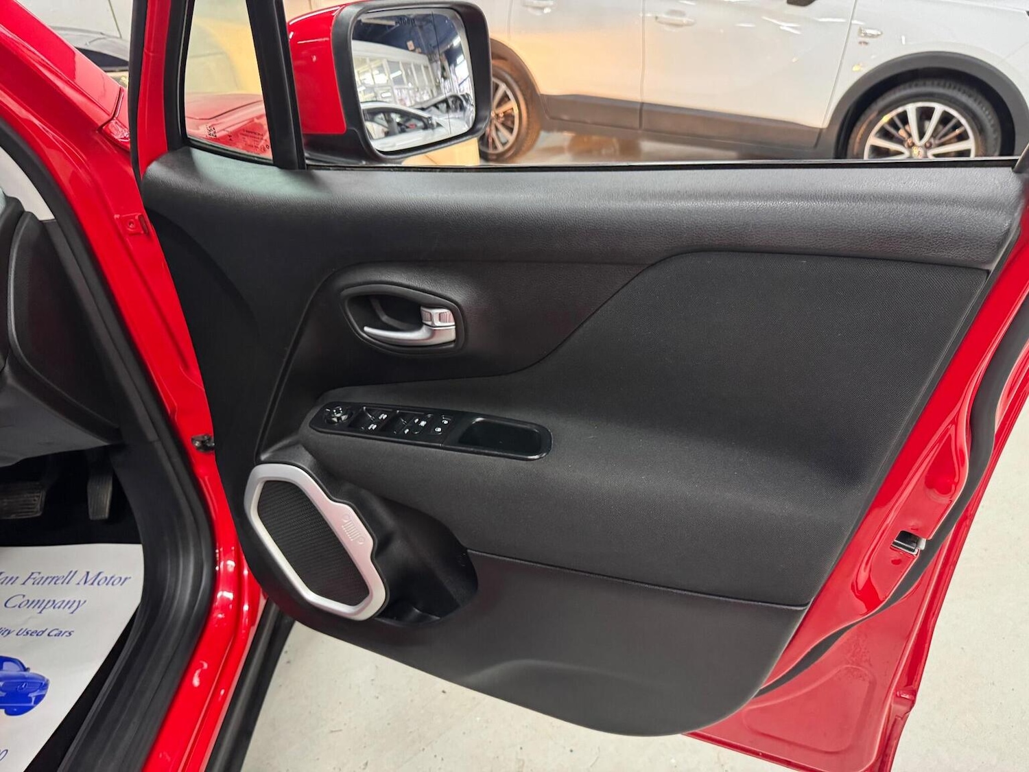 Used Jeep Renegade 2018 for sale - 76794394: Photo 28