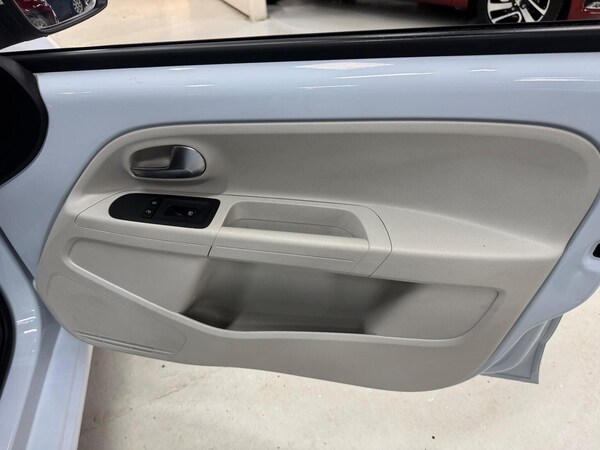 Used Volkswagen up! 2012 for sale - 76305506: Photo 21