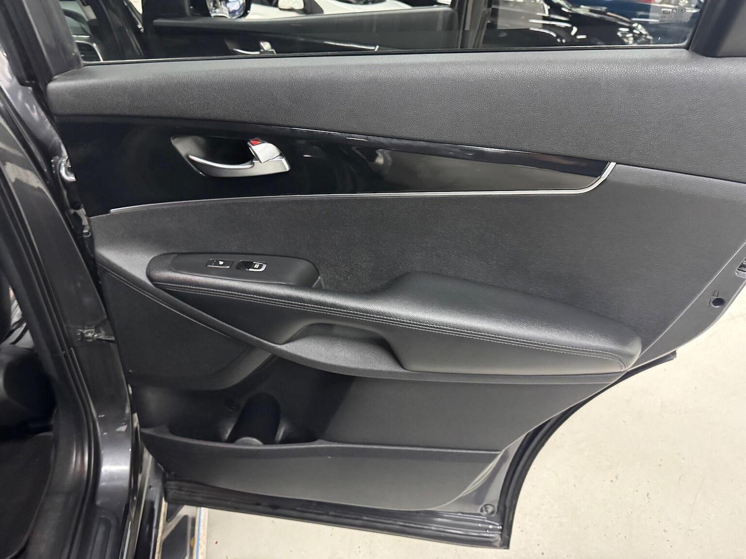 Used Kia Sorento 2015 for sale - 76830373: Photo 18