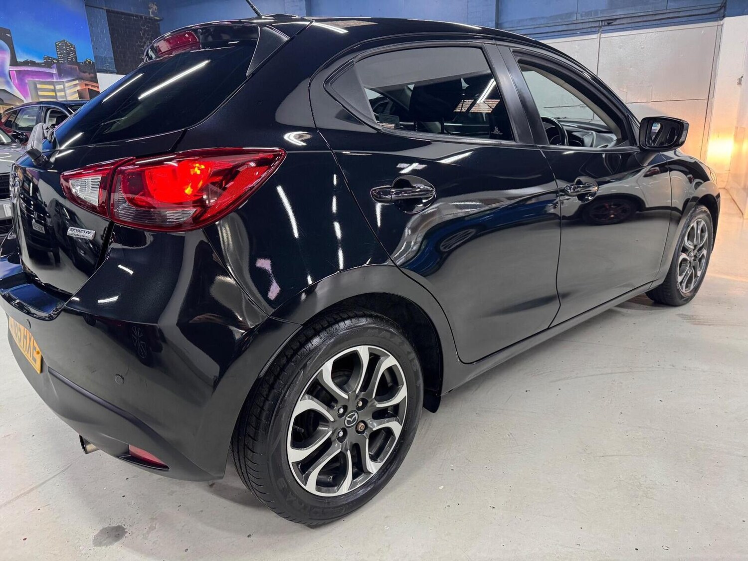 Used Mazda Mazda2 2015 for sale - 76618600: Photo 4
