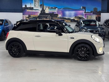 Used MINI Hatch 2017 for sale - 79551998: Photo