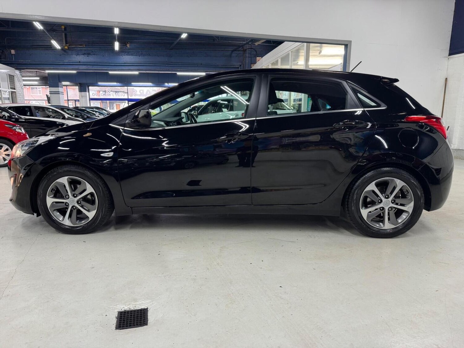 Used Hyundai i30 2015 for sale - 77363624: Photo 7