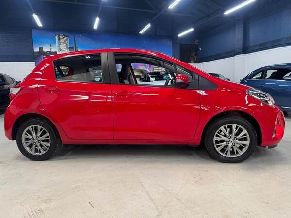 Used Toyota Yaris 2017 for sale - 76305507: Photo 15