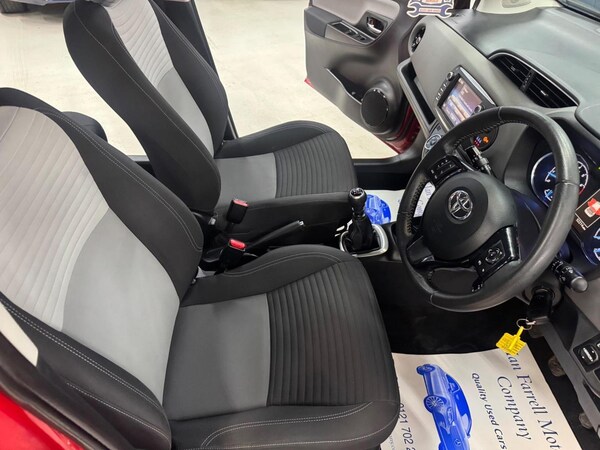 Used Toyota Yaris 2017 for sale - 76305507: Photo 23