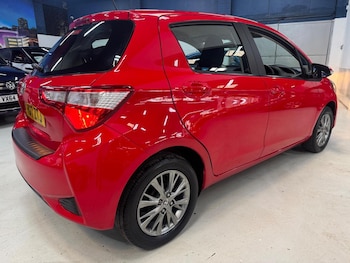Used Toyota Yaris 2017 for sale - 76305507: Photo