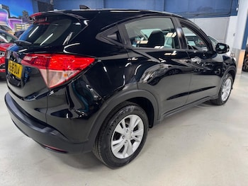 Used Honda HR-V 2016 for sale - 78852675: Photo