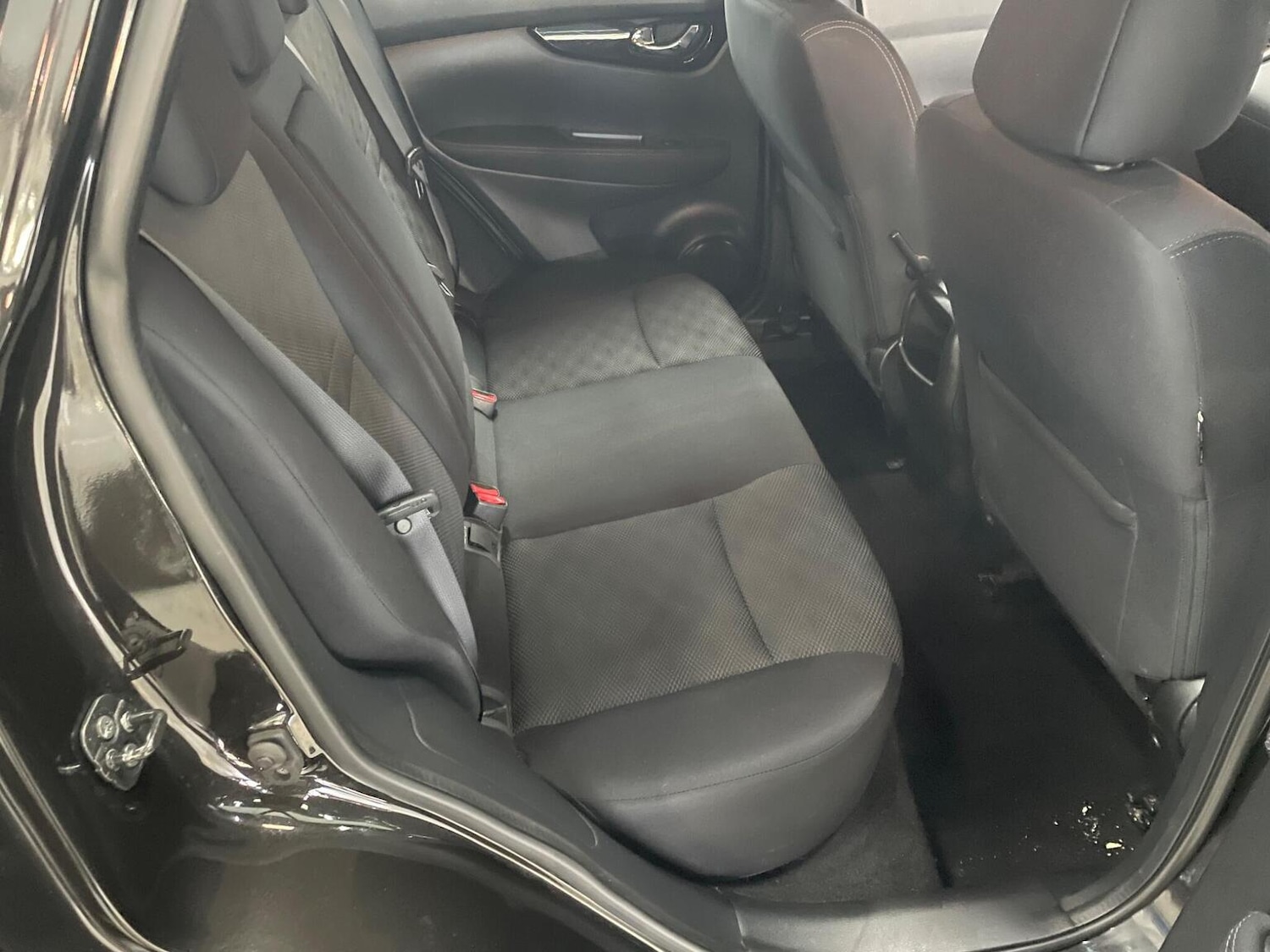 Used Nissan Qashqai 2017 for sale - 77915701: Photo 23