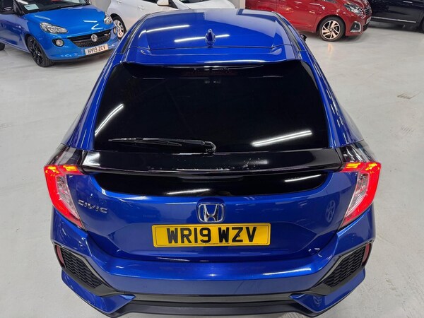 Used Honda Civic 2019 for sale - 76305666: Photo 10