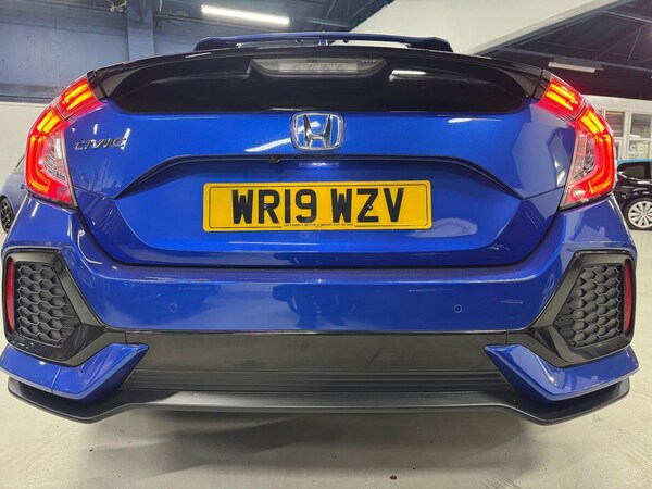 Used Honda Civic 2019 for sale - 76305666: Photo 11