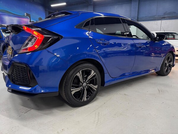 Used Honda Civic 2019 for sale - 76305666: Photo 6