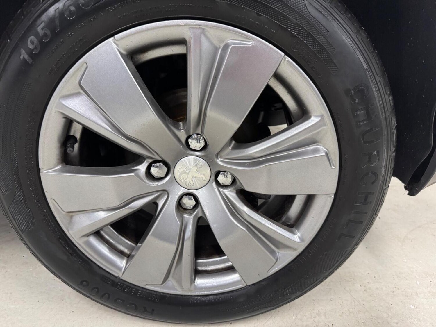 Used Peugeot 2008 2017 for sale - 77774808: Photo 11