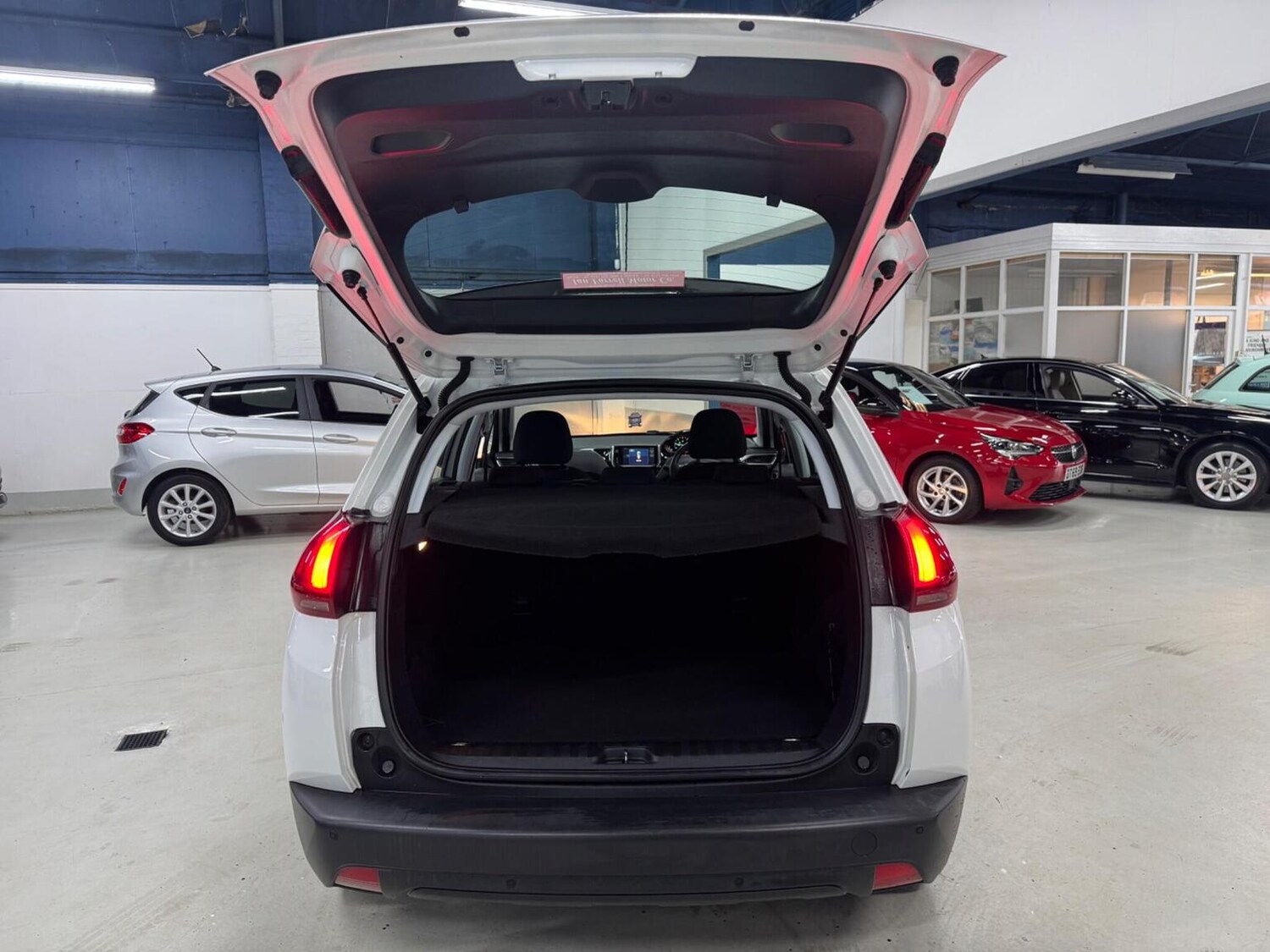 Used Peugeot 2008 2017 for sale - 77774808: Photo 14