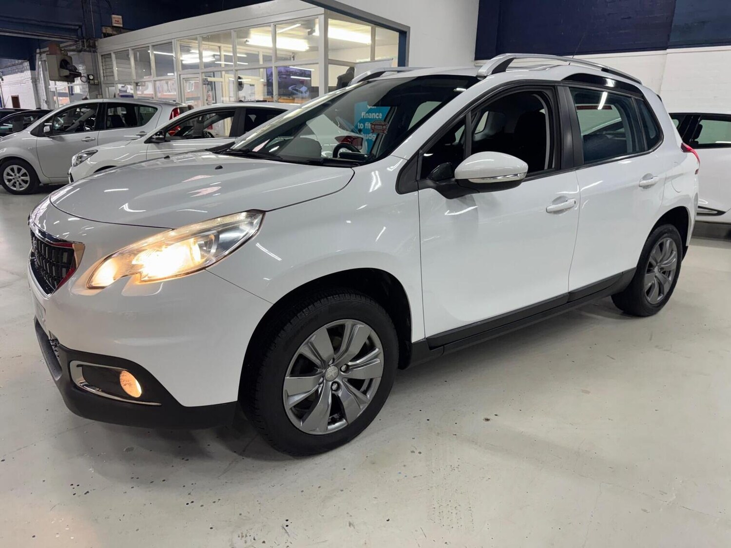 Used Peugeot 2008 2017 for sale - 77774808: Photo 8