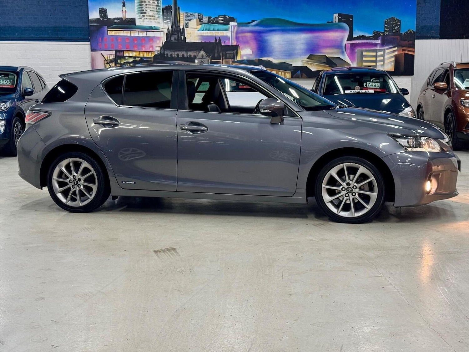 Used Lexus CT 2013 for sale - 77118647: Photo 2