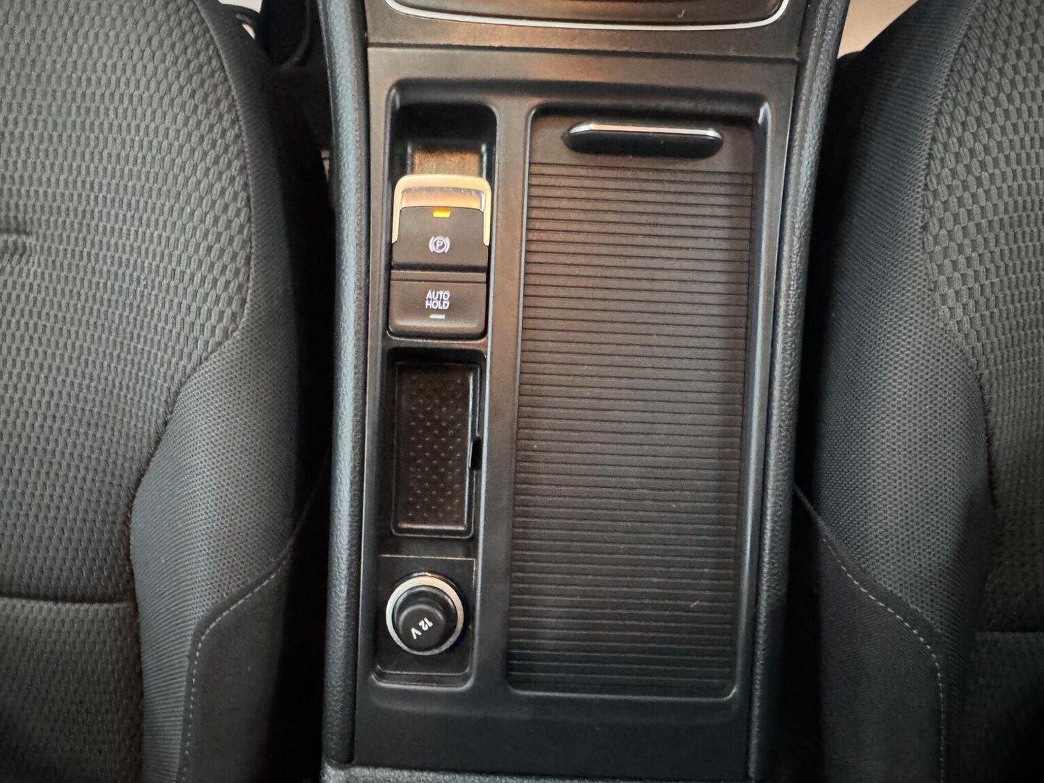 Used Volkswagen Golf 2017 for sale - 78201936: Photo 34