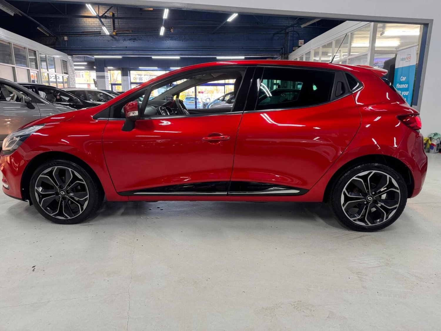 Used Renault Clio 2019 for sale - 77225194: Photo 11