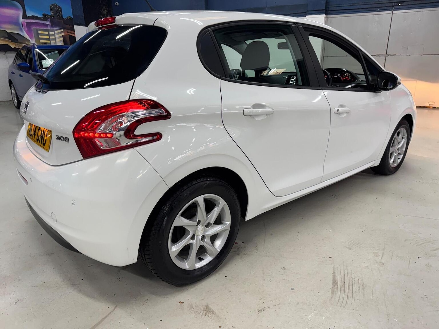 Used Peugeot 208 2014 for sale - 76387317: Photo 4