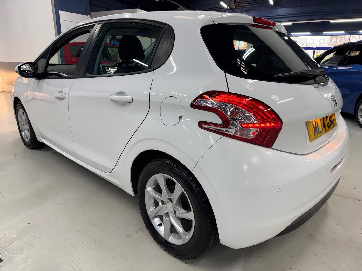 Used Peugeot 208 2014 for sale - 76387317: Photo 5