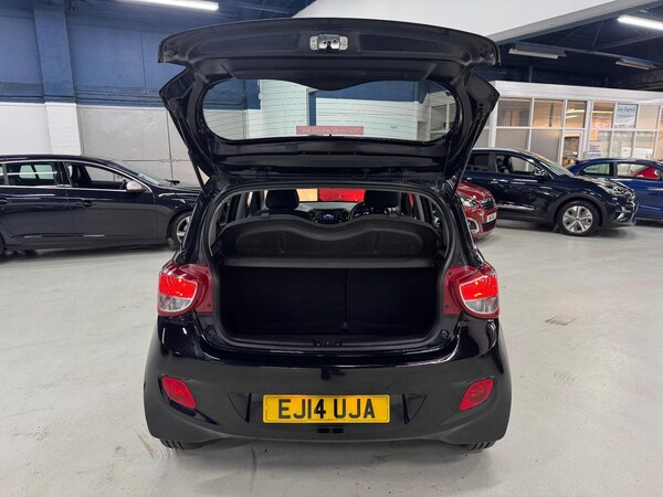 Used Hyundai i10 2014 for sale - 76305632: Photo 12