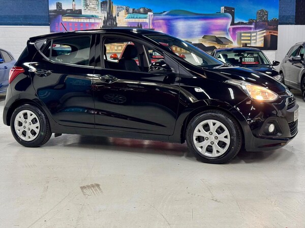 Used Hyundai i10 2014 for sale - 76305632: Photo 2