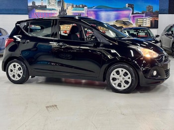 Used Hyundai i10 2014 for sale - 76305632: Photo