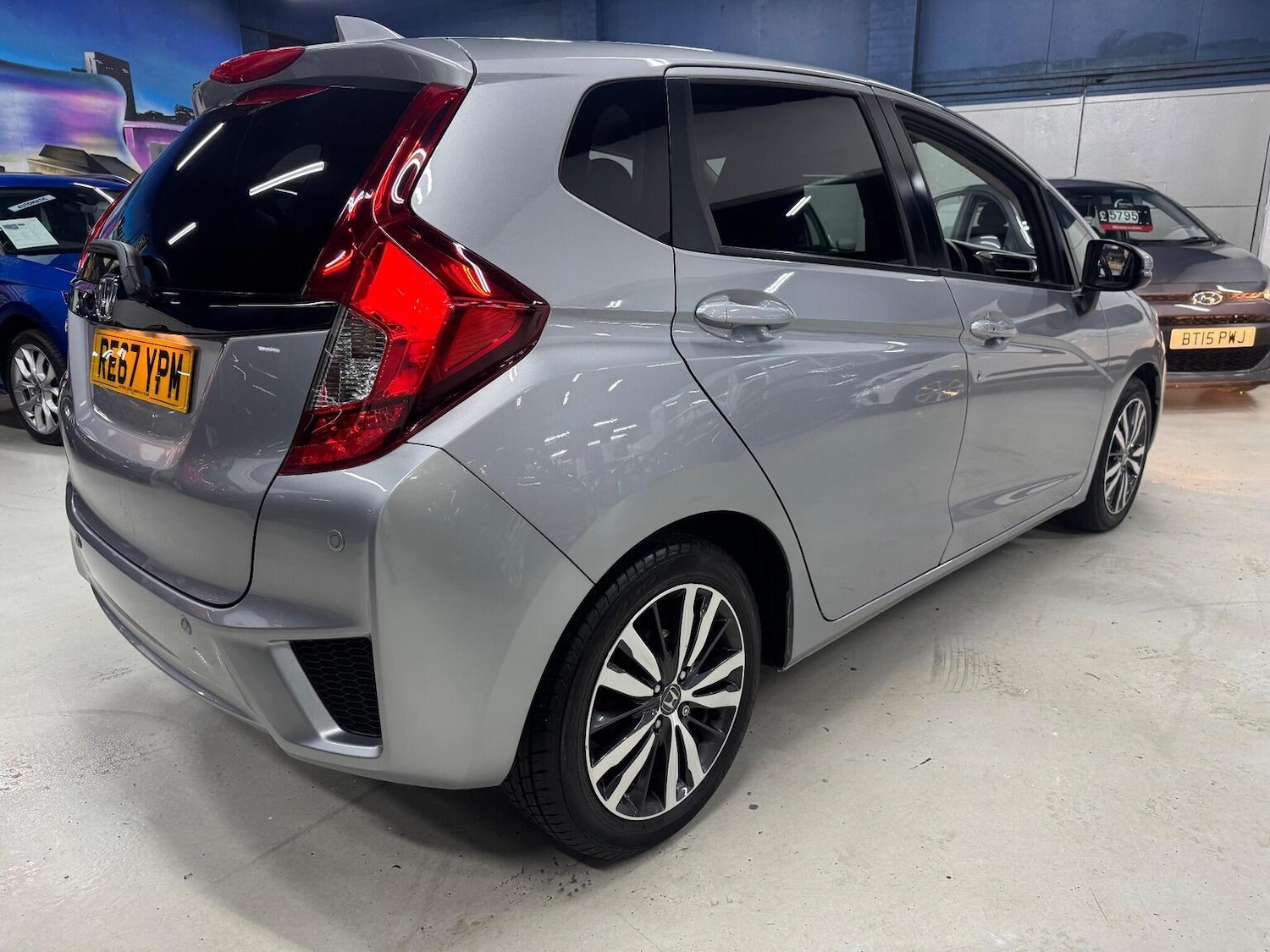 Used Honda Jazz 2017 for sale - 76863834: Photo 4
