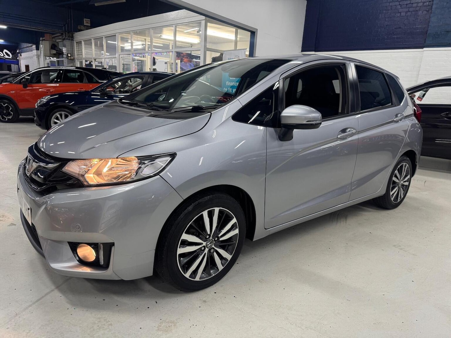 Used Honda Jazz 2017 for sale - 76863834: Photo 8