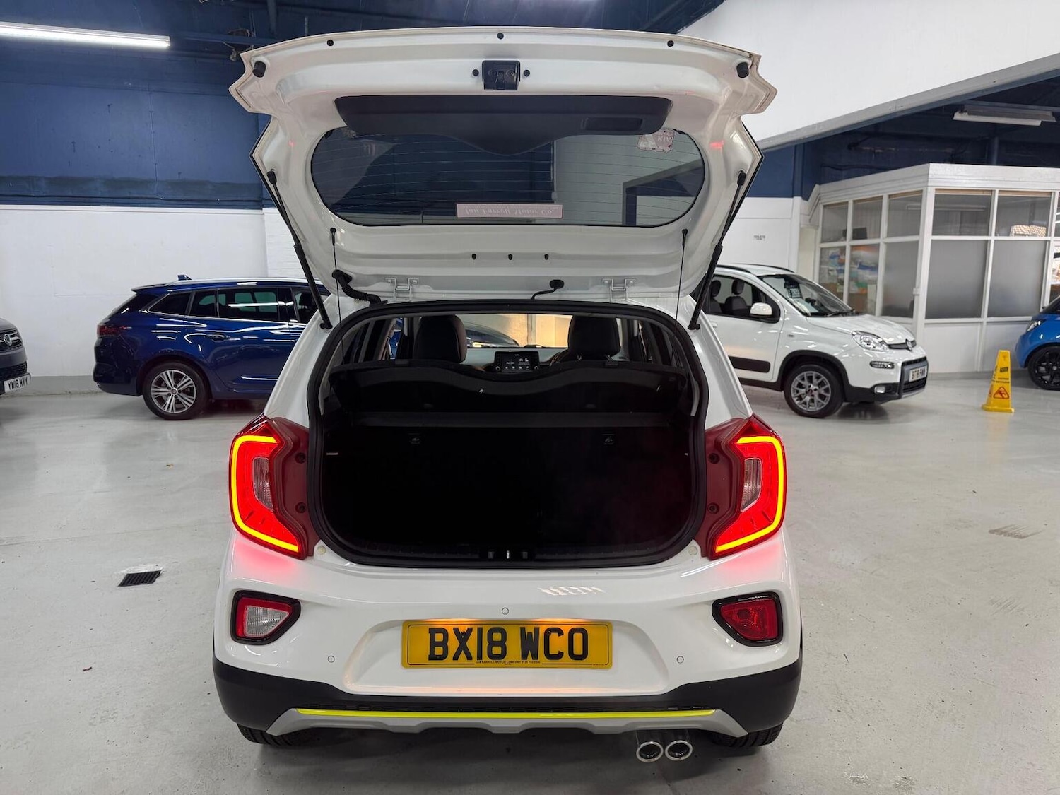 Used Kia Picanto 2018 for sale - 76455364: Photo 12