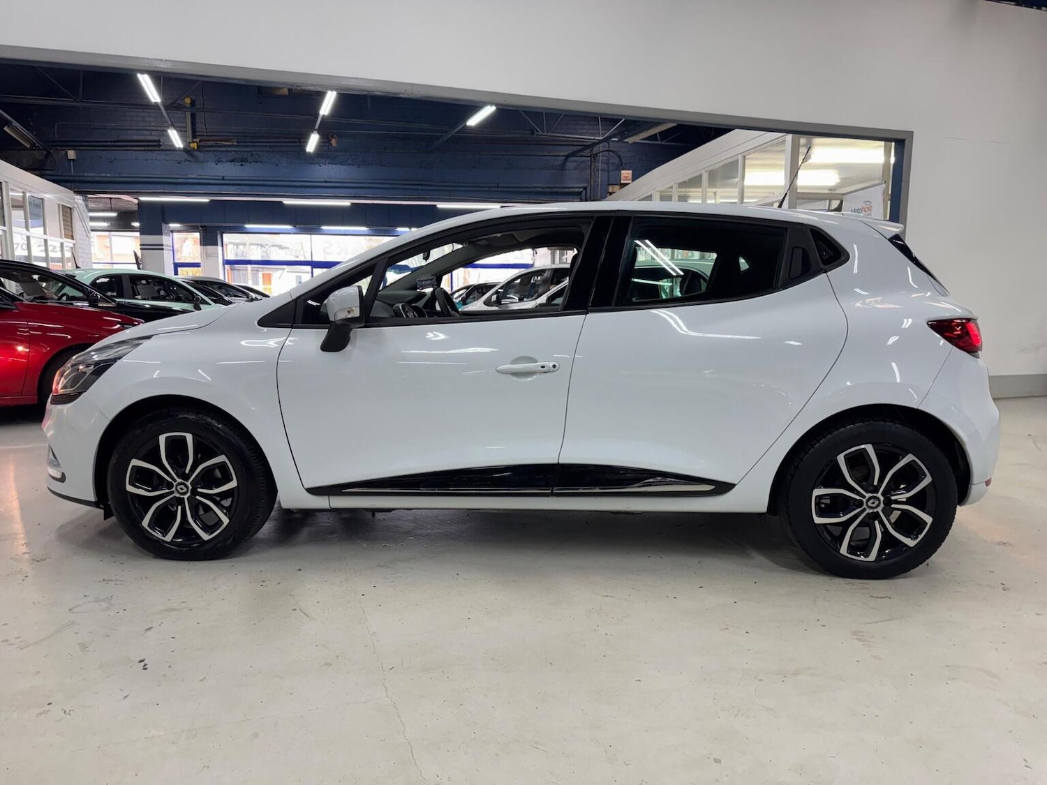 Used Renault Clio 2018 for sale - 77735718: Photo 12